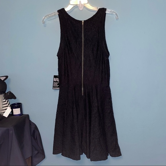 Express Dress Black Eyelet Lace Sleeveless Skater Dress Size Small - Picture 7 of 9